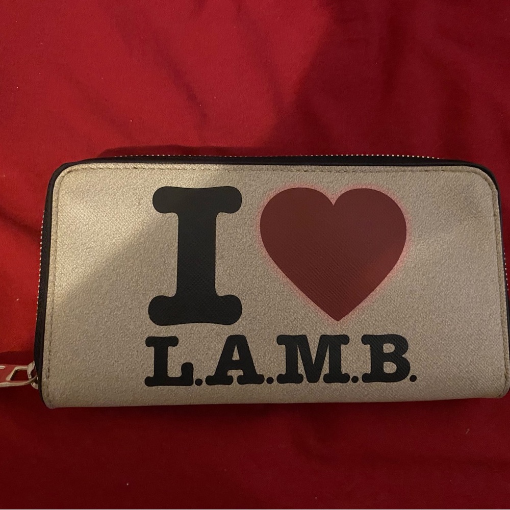 L.A.M.B. I ❤️ lamb wallet